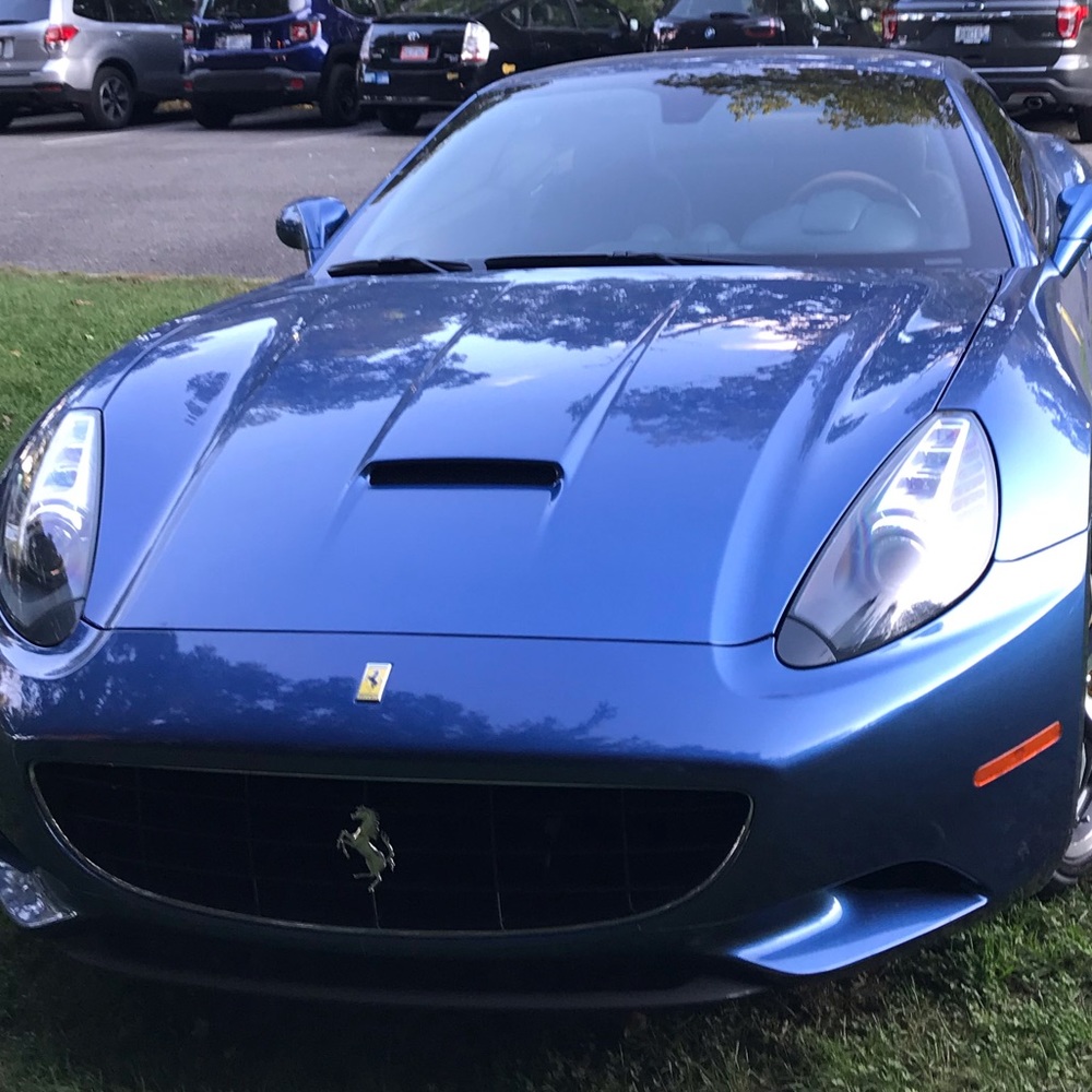 Meet your Posher, Miles